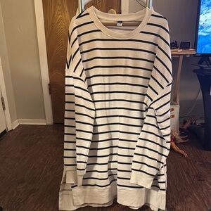 Old Navy White and Black Striped Sweatshirt